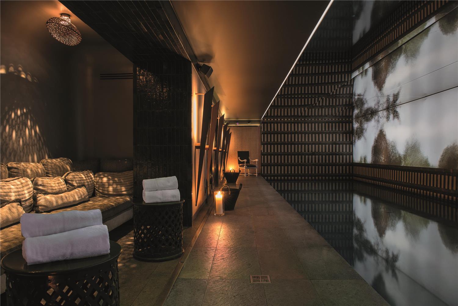 Nolinski Paris - Evok Collection by null