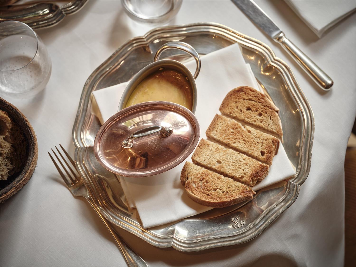 Nolinski Paris - Evok Collection by null