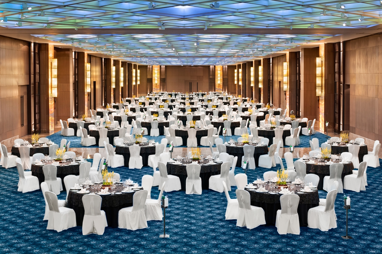 The Leela Ambience Convention Hotel Delhi photo 6