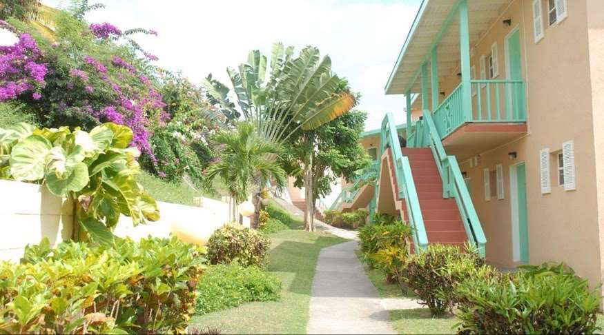 Bird Rock Beach Hotel by null