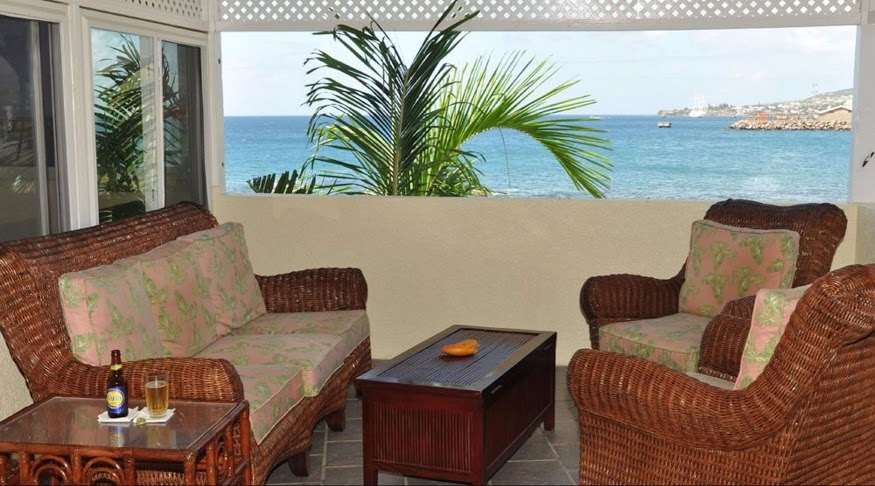 Bird Rock Beach Hotel by null