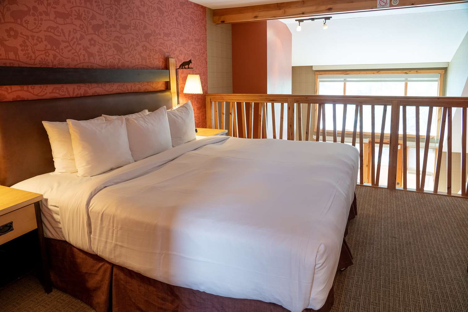 Fox Hotel & Suites by null
