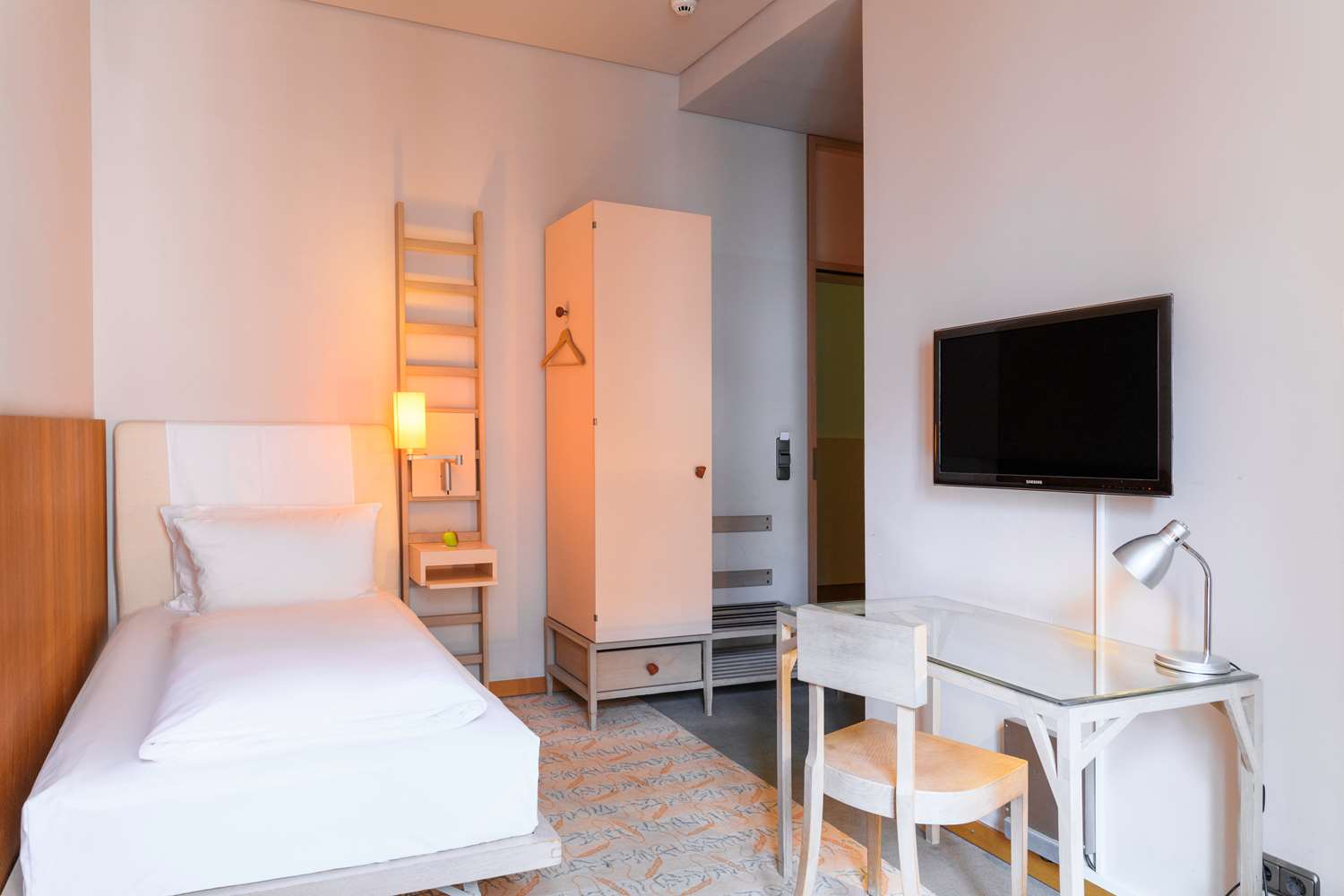 Hotel Bleibtreu Berlin by Golden Tulip by null