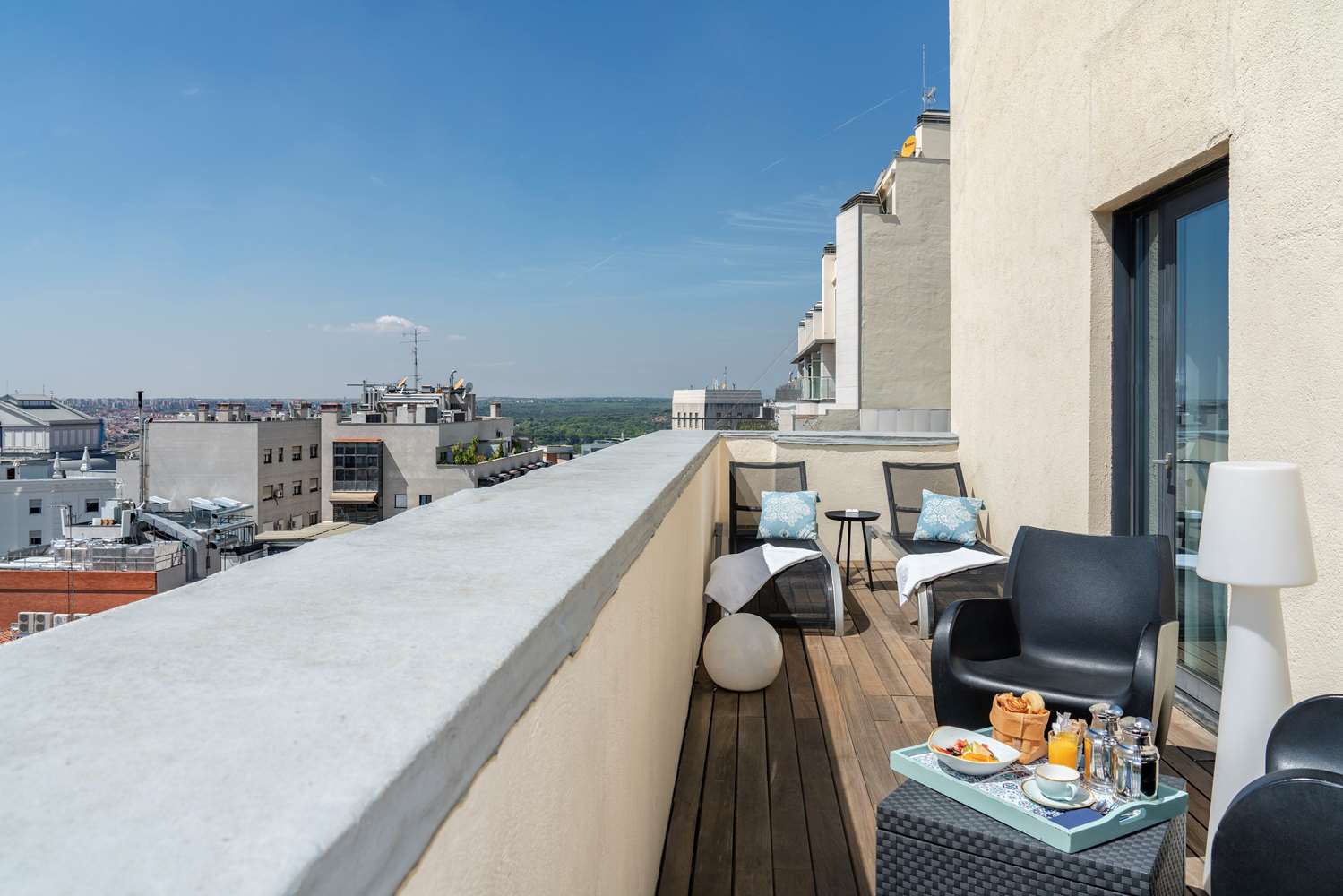 Vincci Capitol Hotel by null