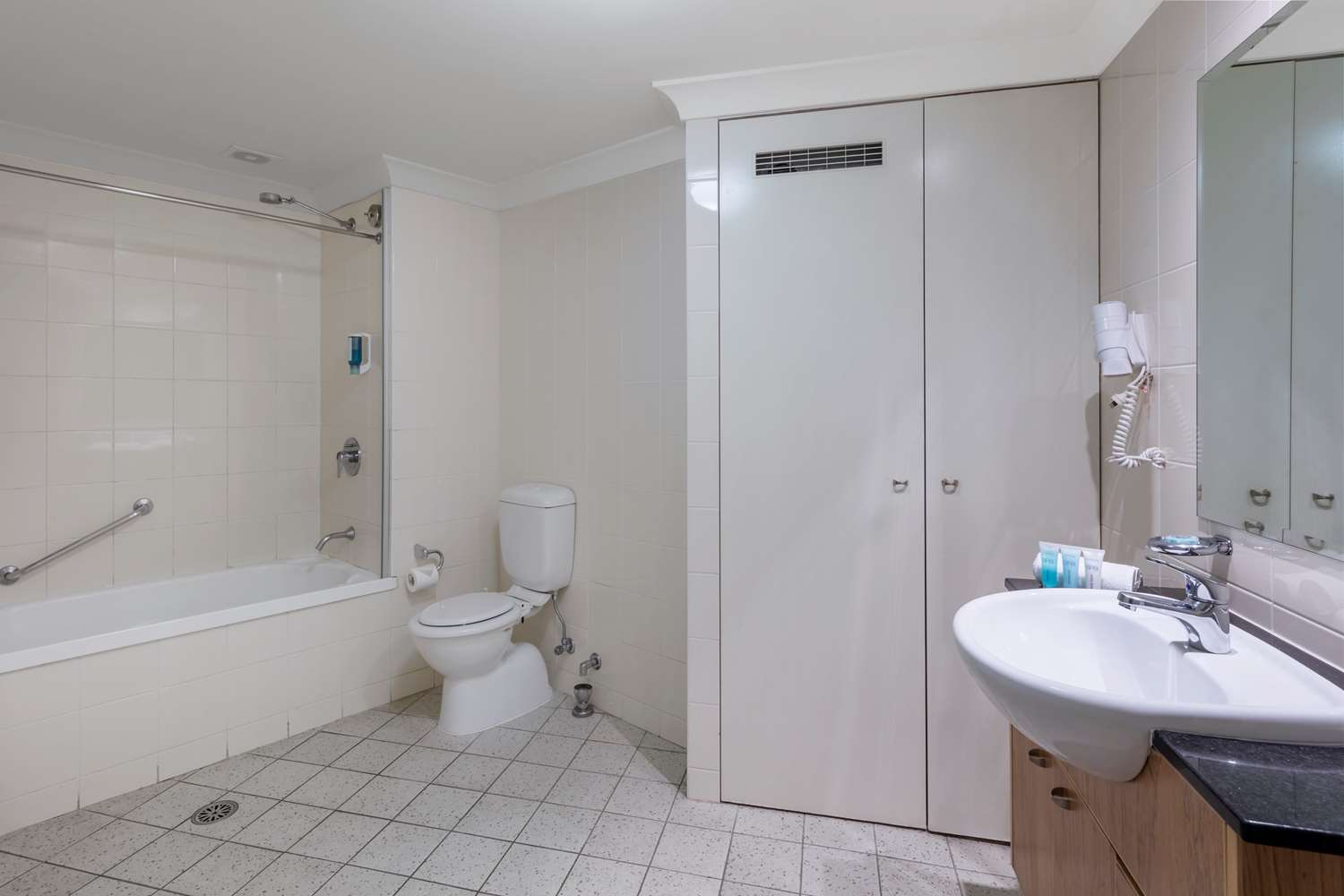 Nesuto Canberra Apartment Hotel by null