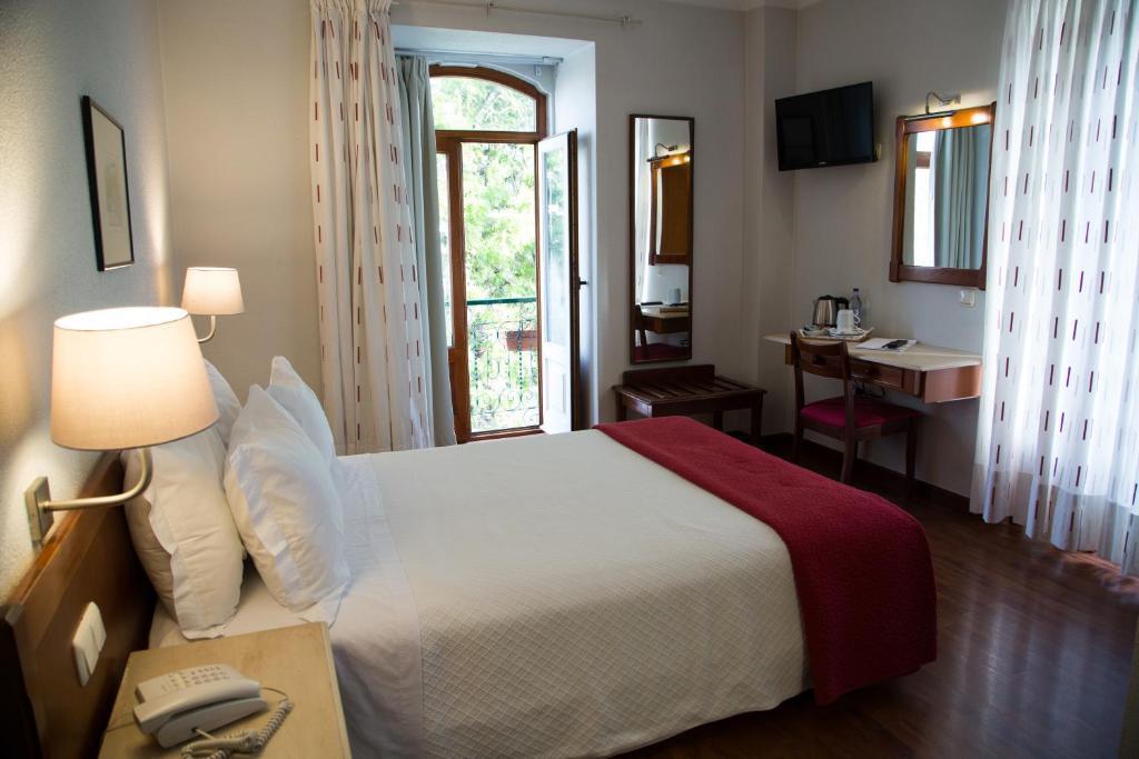 Hotel Solaris by null