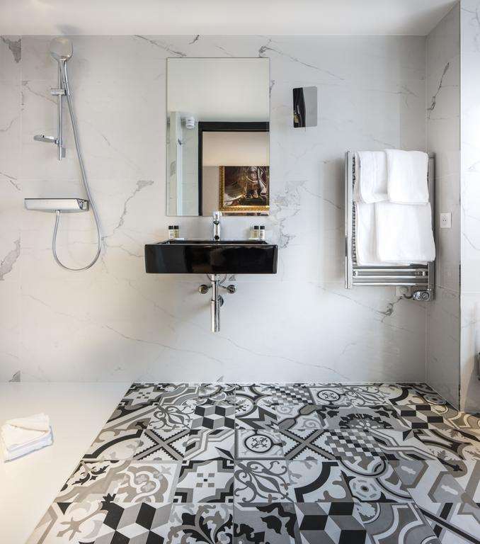 Hotel Eiffel Petit Louvre by null