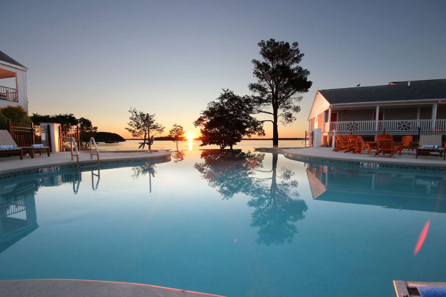 Bar Harbor Inn & Spa by null