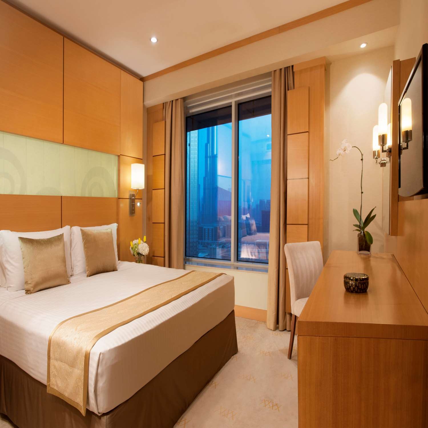 Carlton Downtown Hotel by null