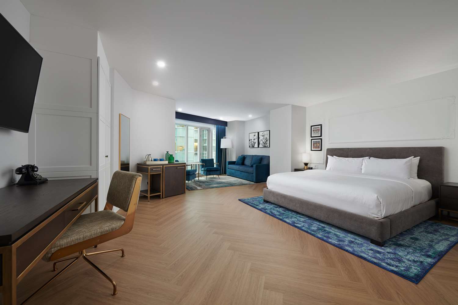 Pantages Hotel Downtown Toronto by null