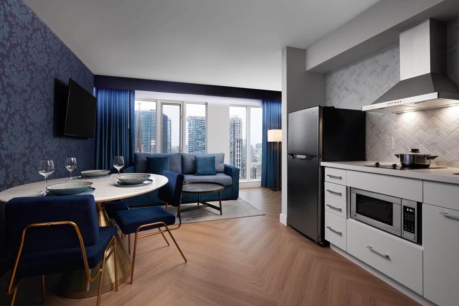 Pantages Hotel Downtown Toronto by null