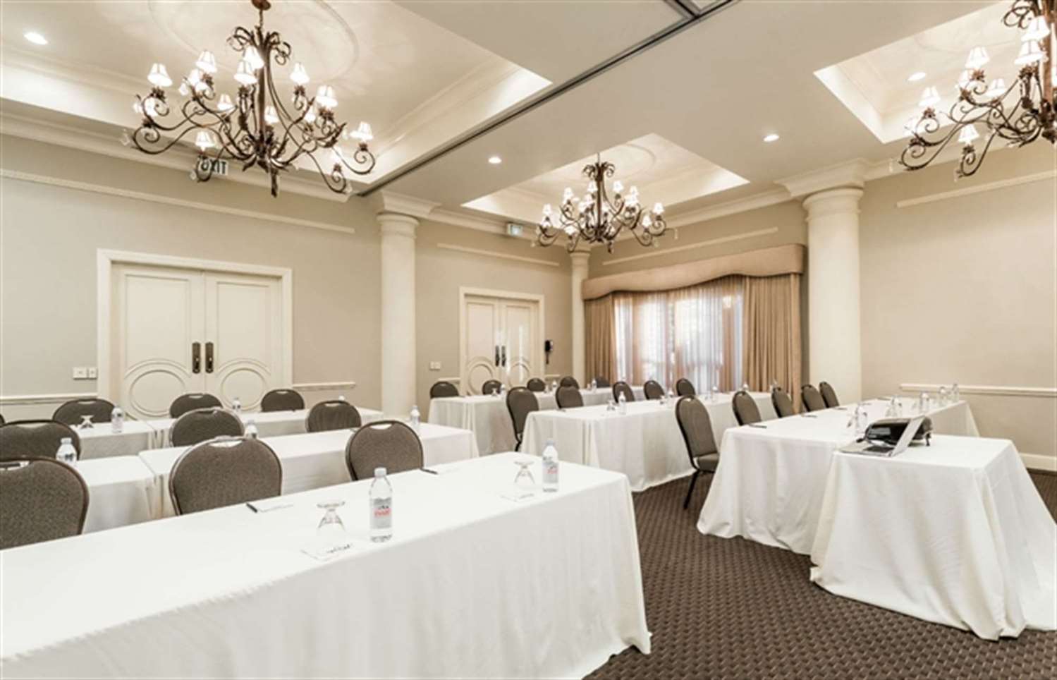 Montecito Inn by null