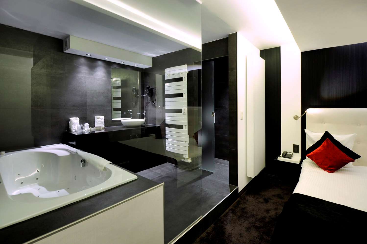 Van der Valk Hotel Nivelles - Sud by null