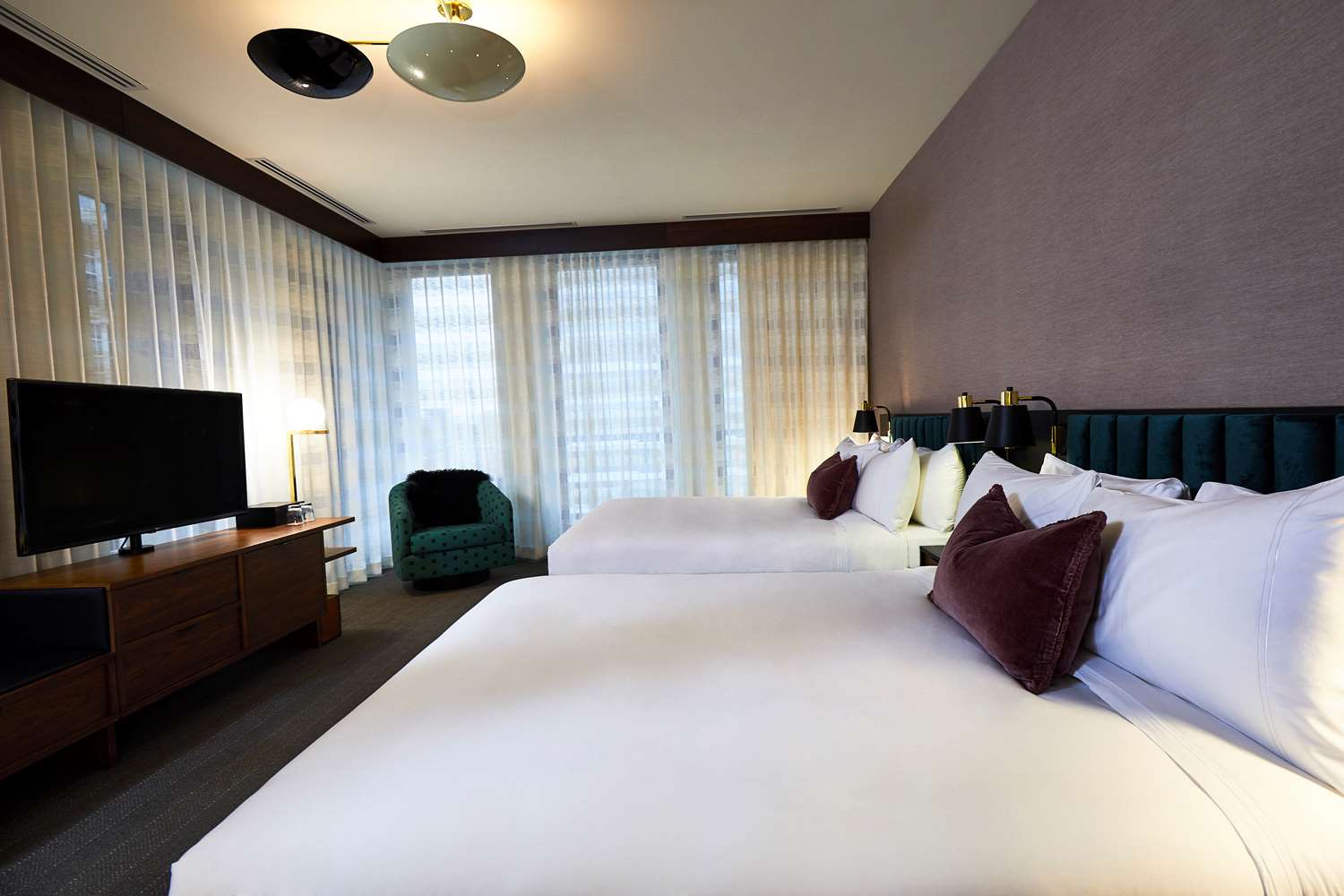 Fairlane Hotel Nashville, by Oliver by null