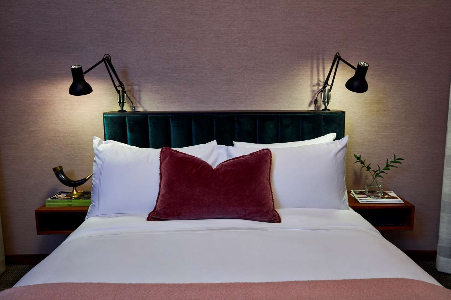 Fairlane Hotel Nashville, by Oliver by null