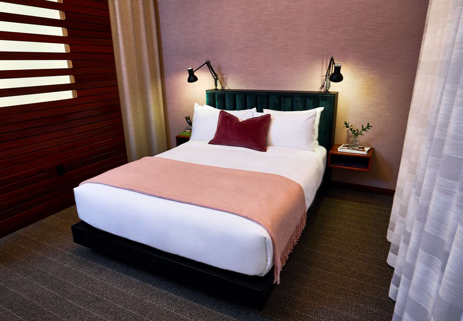 Fairlane Hotel Nashville, by Oliver by null
