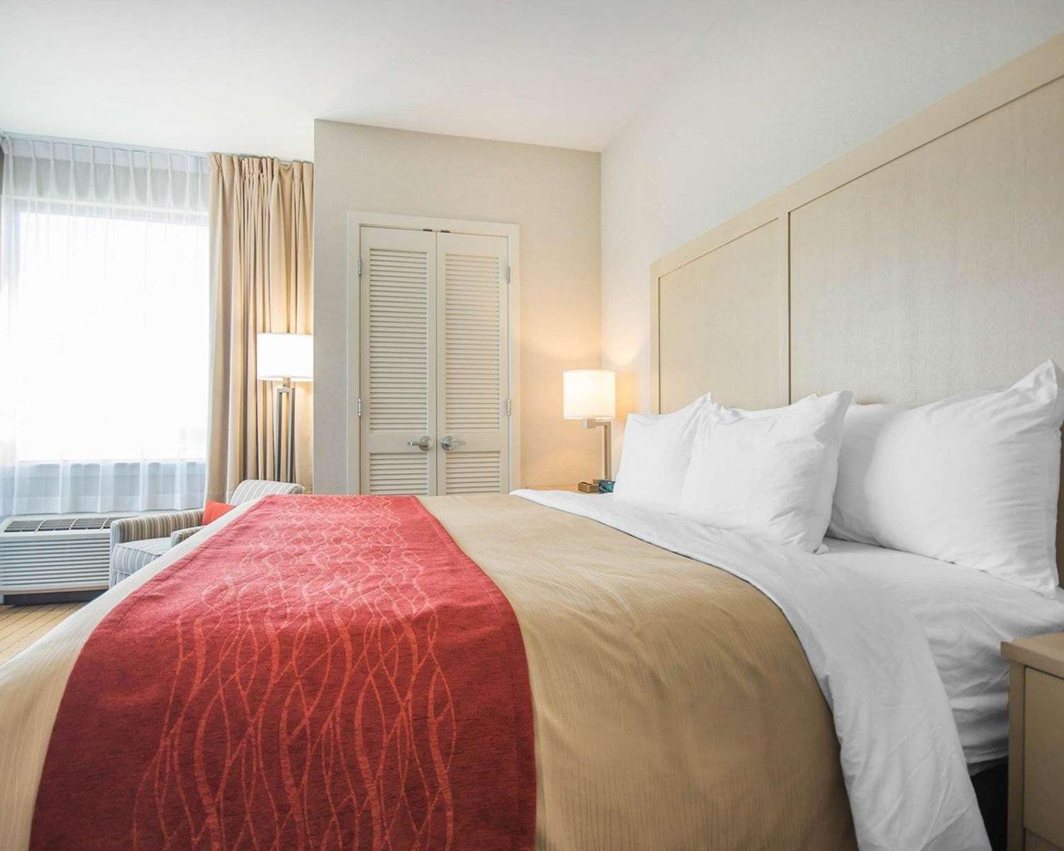 Comfort Inn & Suites, Campbell River by null