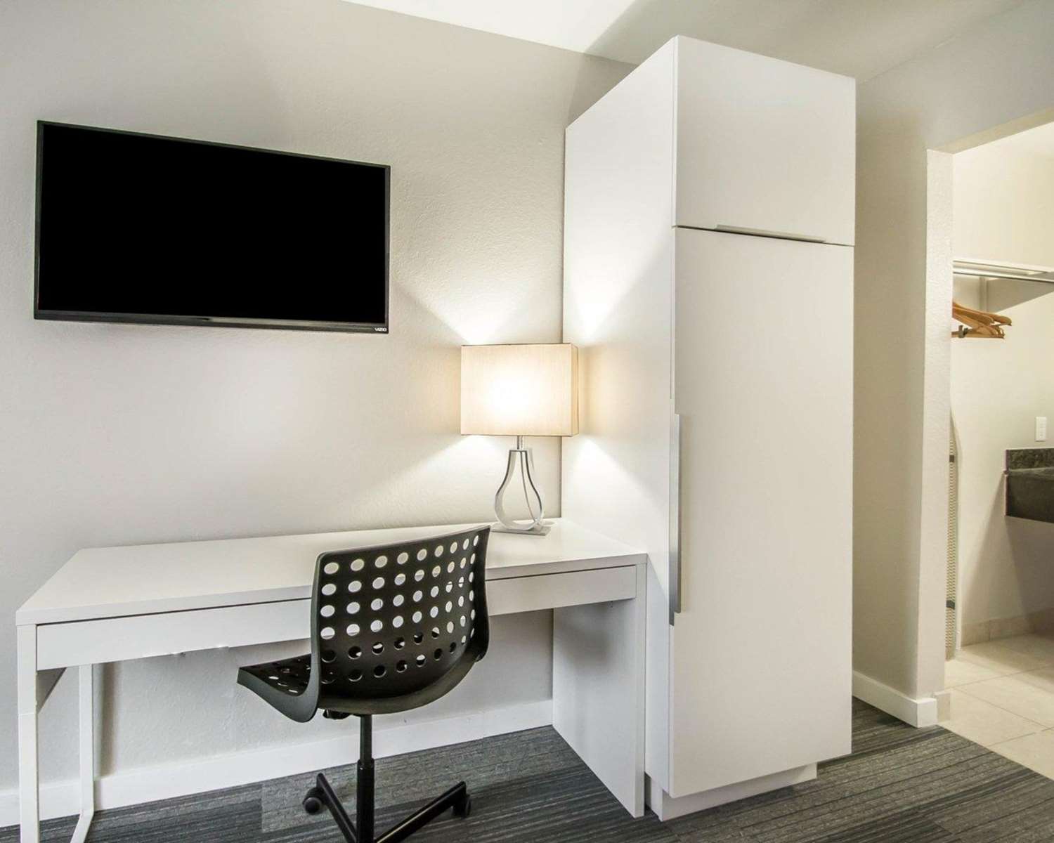 Quality Inn & Suites By the Parks by null