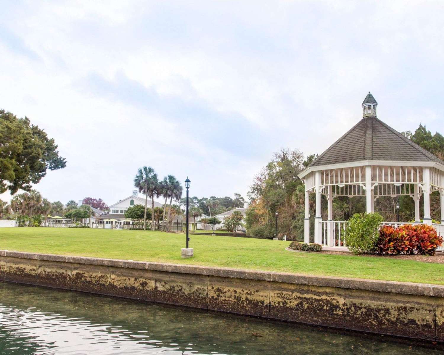 Plantation Resort on Crystal River by null