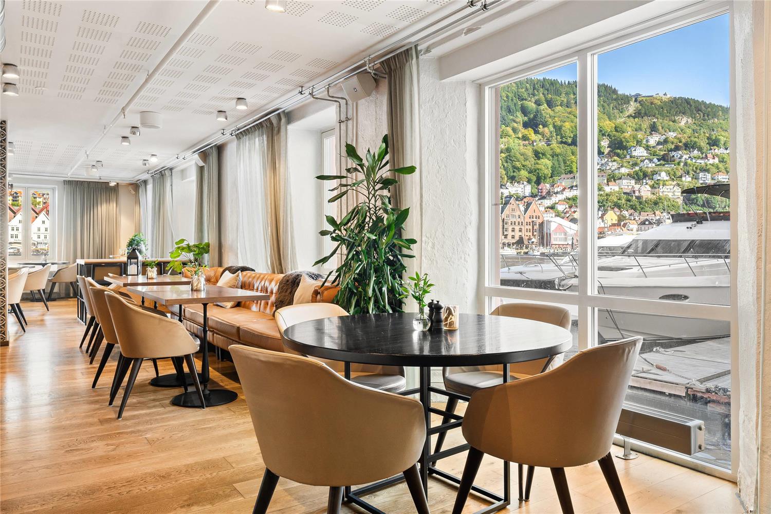 Clarion Hotel Admiral by null