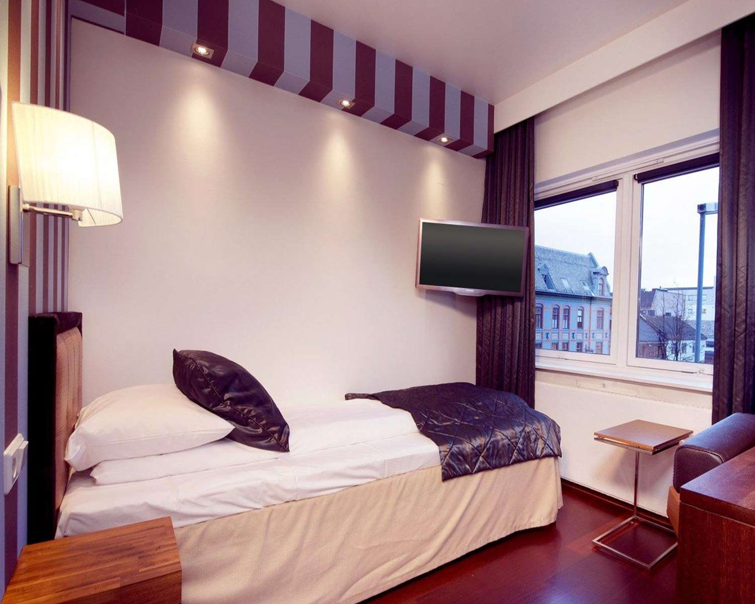 Home Hotel Astoria by null