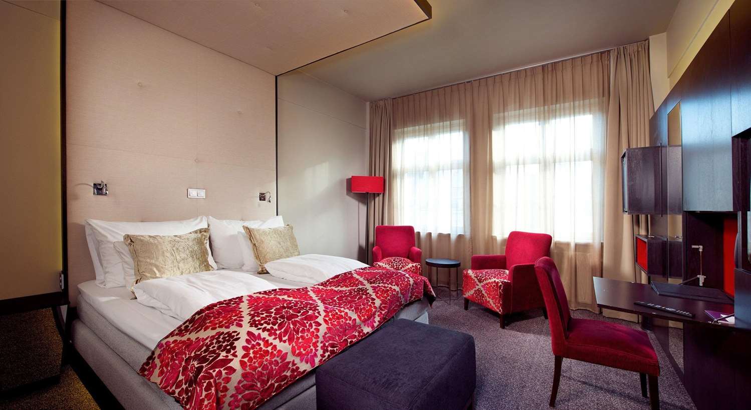 Home Hotel Folketeateret by null
