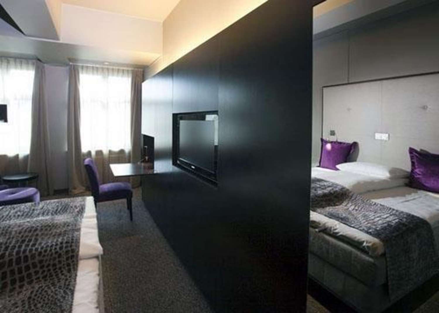 Home Hotel Folketeateret by null