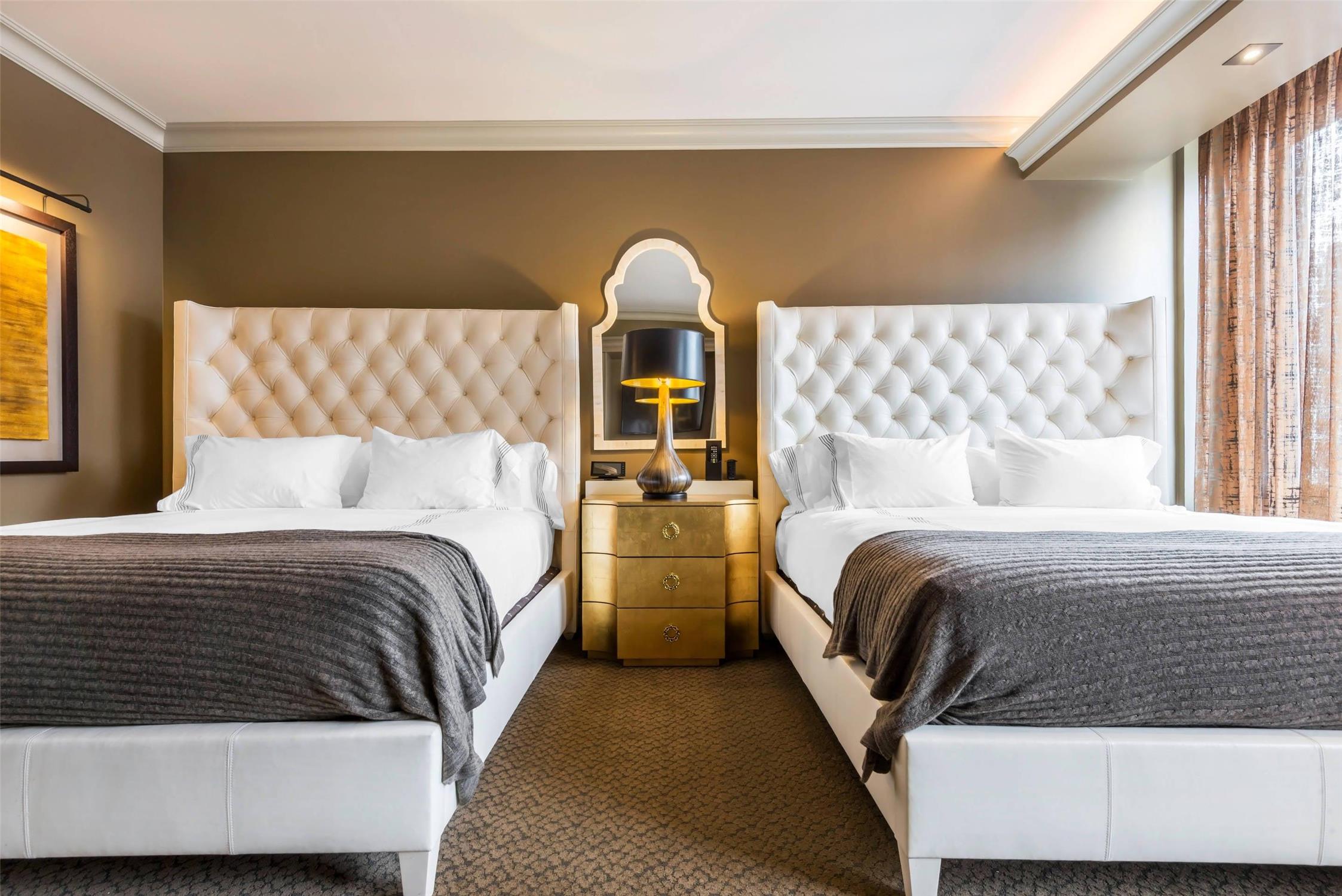 Curtiss Hotel by null